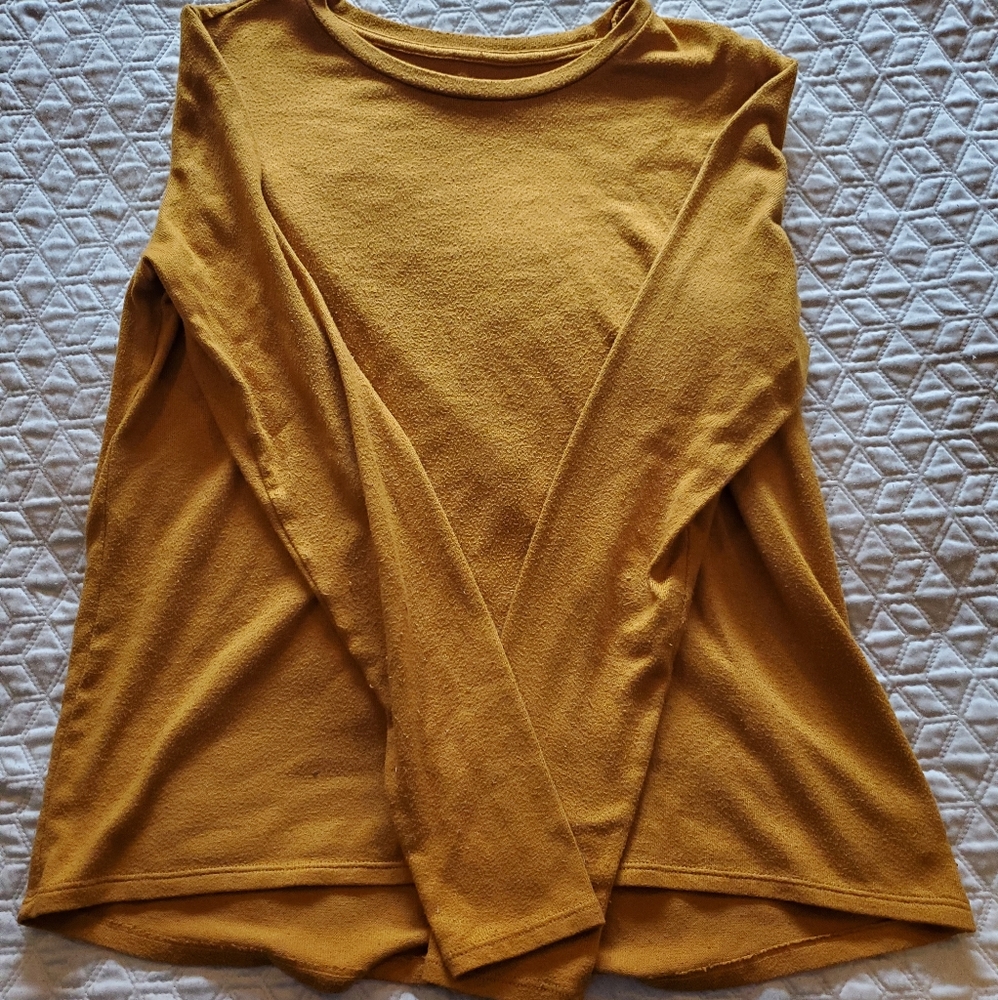 American Eagle Gold Long-Sleeve